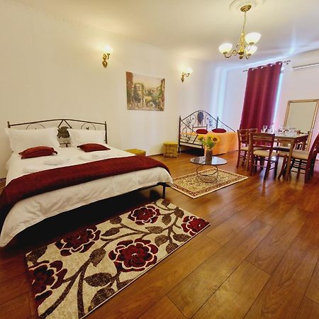 5* Royal House Near Unirii Square Cluj-Napoca Exterior foto