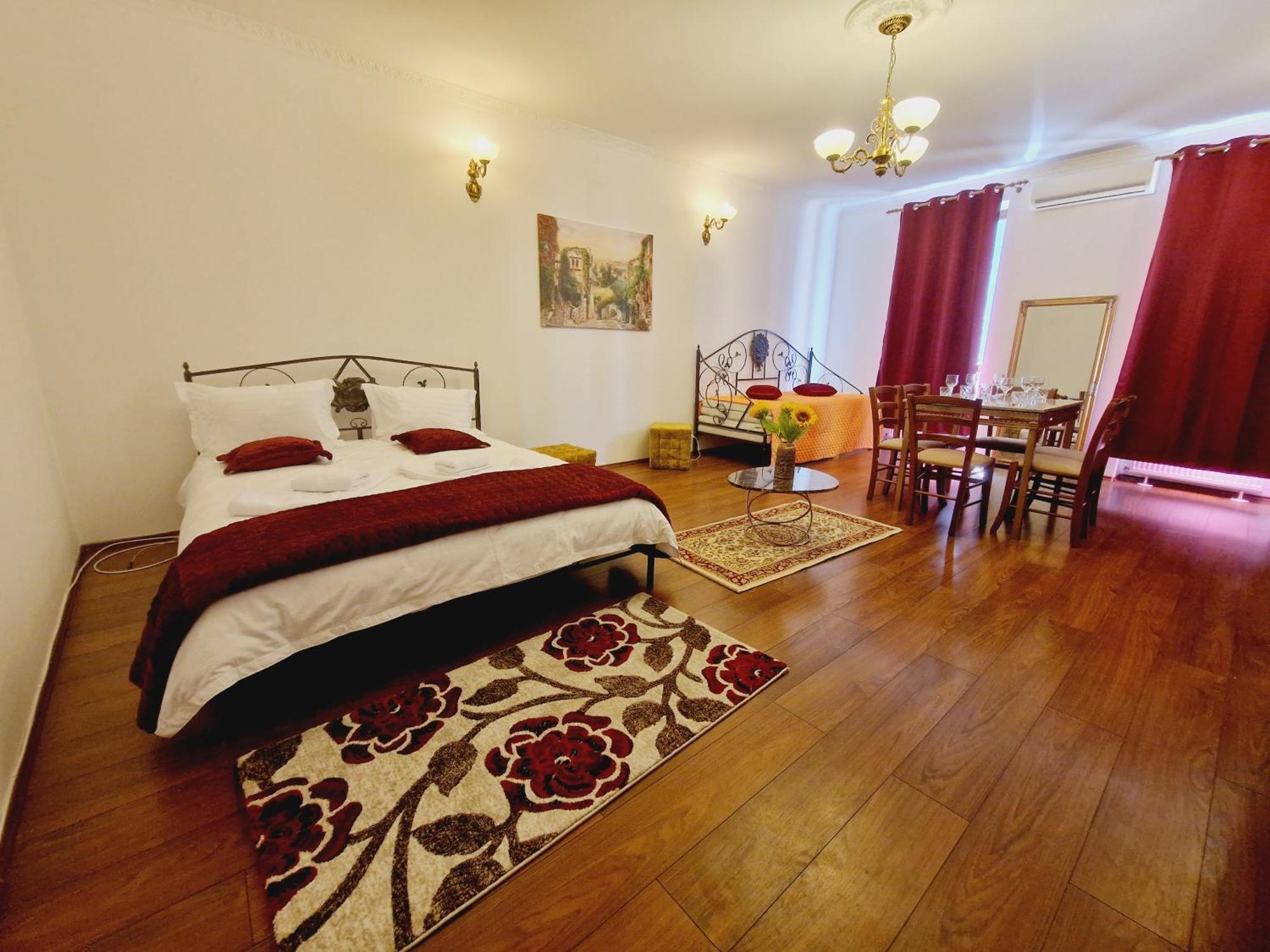 5* Royal House Near Unirii Square Cluj-Napoca Exterior foto