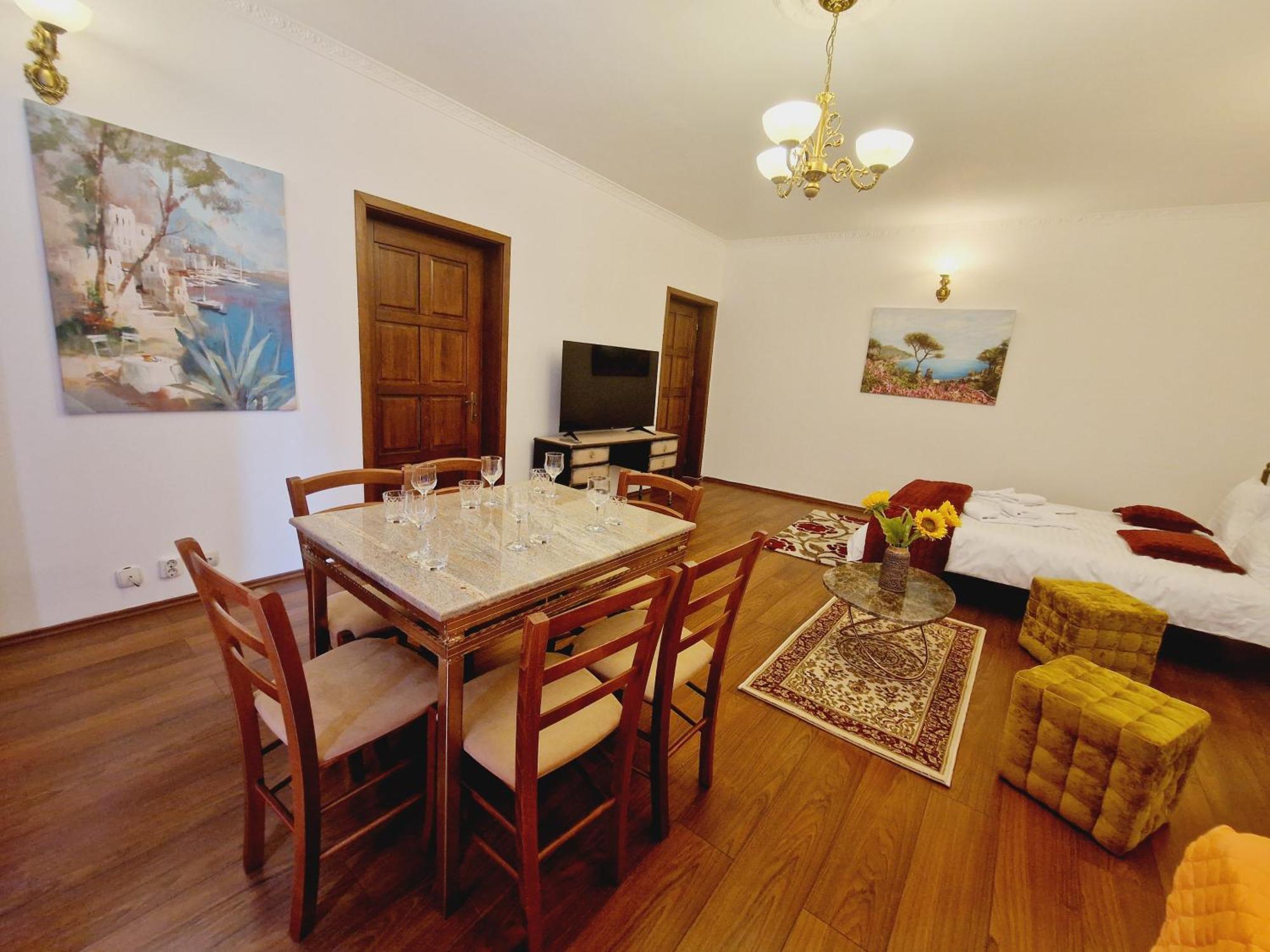 5* Royal House Near Unirii Square Cluj-Napoca Exterior foto